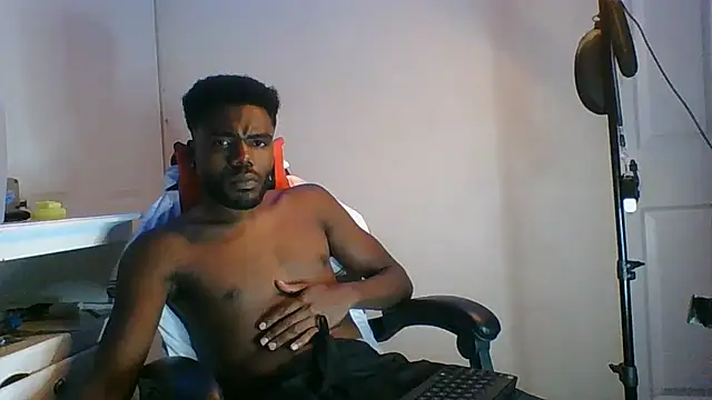 Snapshot of Suamyst_25 chatting on 06/06/26, 04:17 Suamyst 25 online show from 06/06/26, 04:17