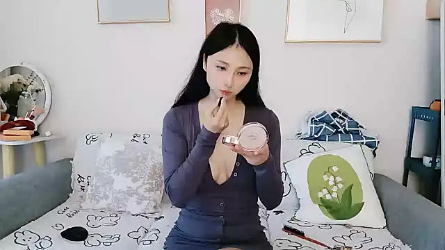 yuyan3929 online show from 11/17/25, 01:11