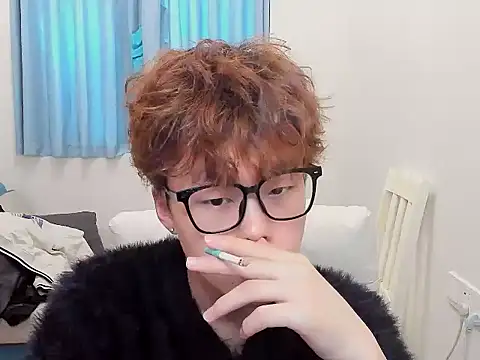 L1kuto online show from 10/26/25, 07:36