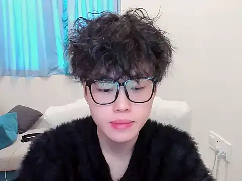 L1kuto online show from 11/05/25, 05:40