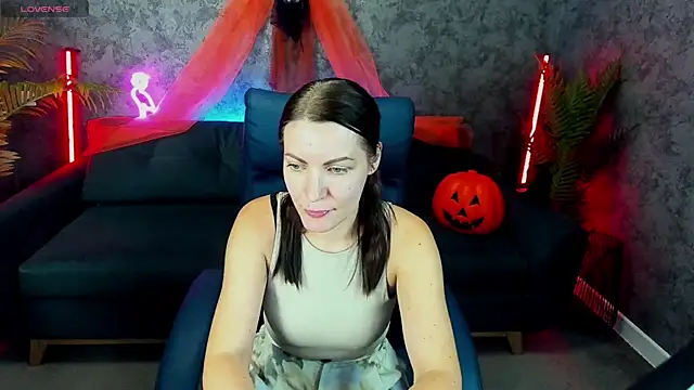 SofieMoons online show from 11/01/25, 02:30