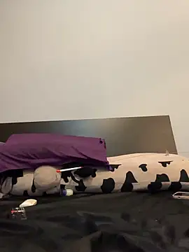 Emily-y online show from 01/17/26, 12:43