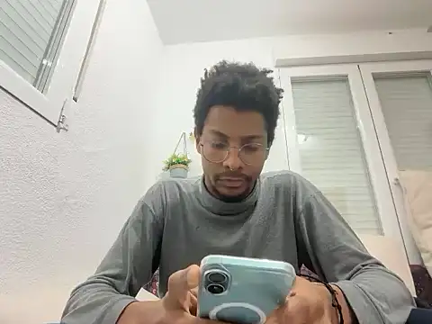 Snapshot of Albert_Madrid chatting on 02/20/26, 05:26 Albert Madrid online show from 02/20/26, 05:26