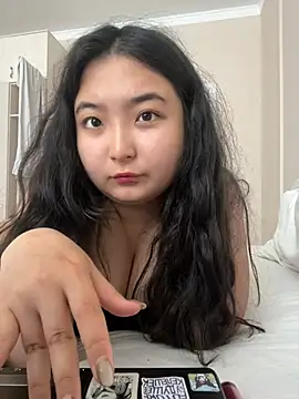 Snapshot of miomyao chatting on 05/07/26, 04:29 miomyao online show from 05/07/26, 04:29