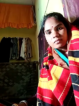 Snapshot of Shreya-750 chatting on 11/01/25, 07:54 Shreya-750 online show from 11/01/25, 07:54