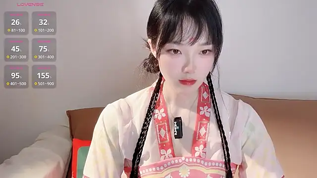 upoo7lt online show from 04/03/26, 02:31