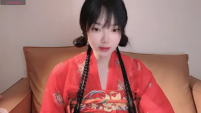 upoo7lt online show from 05/01/26, 03:22