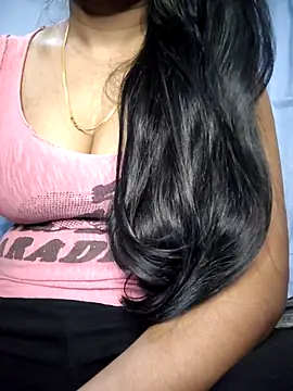 Ezabelljohn online show from 04/21/26, 04:23