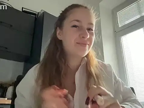 Snapshot of Nicole_Wallker chatting on 10/28/25, 08:07 Nicole Wallker online show from 10/28/25, 08:07