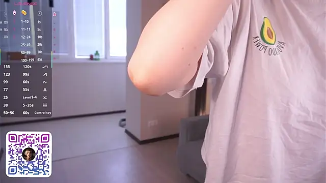 MegganKinson online show from 04/12/26, 04:28