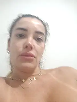 Snapshot of DESIRIE0609 chatting on 11/01/25, 12:56 DESIRIE0609 online show from 11/01/25, 12:56