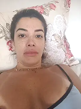 Snapshot of DESIRIE0609 chatting on 11/05/25, 01:55 DESIRIE0609 online show from 11/05/25, 01:55