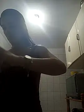 Snapshot of DESIRIE0609 chatting on 11/13/25, 03:27 DESIRIE0609 online show from 11/13/25, 03:27