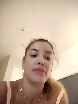 Snapshot of DESIRIE0609 chatting on 01/07/26, 11:07 DESIRIE0609 online show from 01/07/26, 11:07