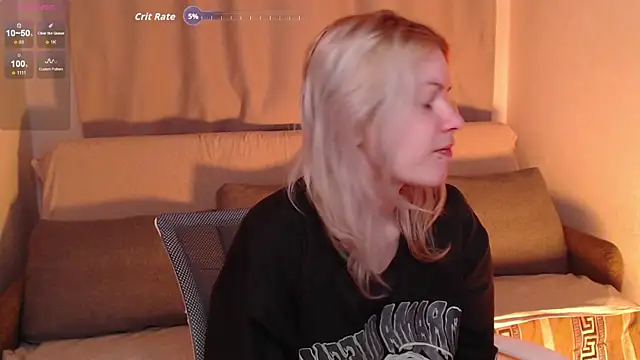 CherryNight6 online show from 12/13/25, 09:42