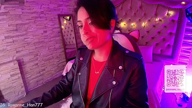 Roxanne Han online show from 02/01/26, 02:54