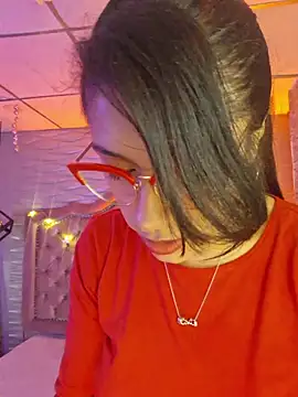 Roxanne Han online show from 02/10/26, 11:47