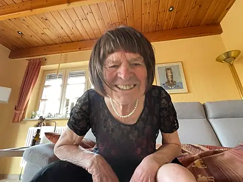 Dorle45 online show from 04/24/26, 06:27