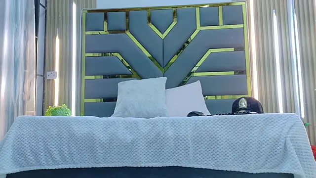 Neytanmalcon online show from 03/02/26, 07:43