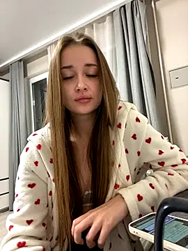 Angel hotyy online show from 10/24/25, 05:53