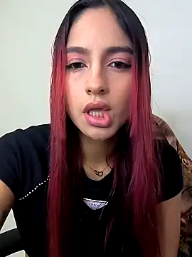 SofiCastro09  online show from 10/29/25, 09:27