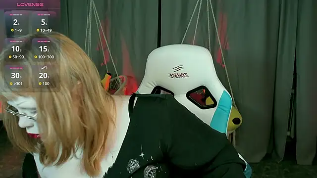 LottieReed online show from 02/17/26, 06:58