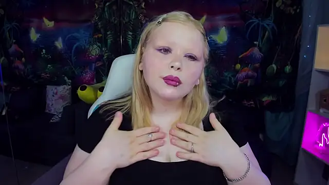 LottieReed online show from 05/28/26, 09:06