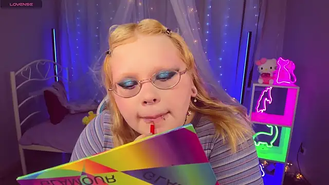 LottieReed online show from 06/12/26, 05:45