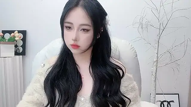 Love-hanzaizai718 online show from 11/24/25, 02:28