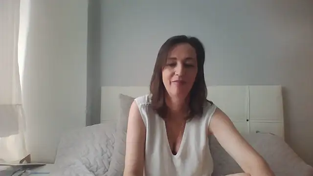 ArianaStarr online show from 06/02/26, 07:10