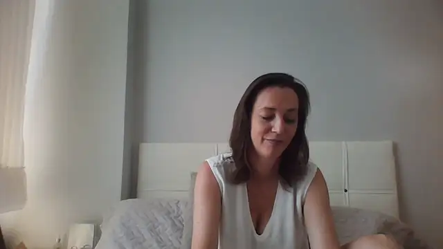 Snapshot of ArianaStarr chatting on 06/27/26, 07:35 ArianaStarr online show from 06/27/26, 07:35
