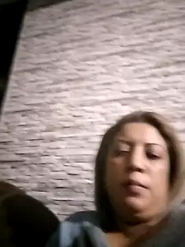 Snapshot of IndianLara chatting on 11/02/25, 07:16 IndianLara online show from 11/02/25, 07:16