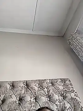 Snapshot of IndianLara chatting on 12/01/25, 01:49 IndianLara online show from 12/01/25, 01:49