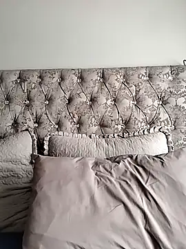 IndianLara online show from 04/21/26, 01:28