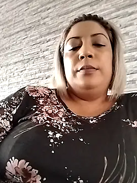 IndianLara online show from 04/22/26, 09:22