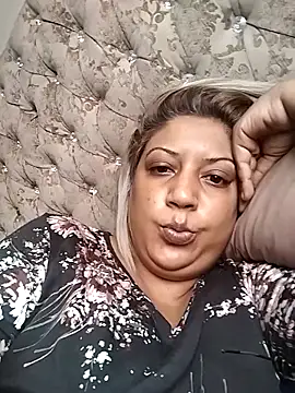 IndianLara online show from 04/23/26, 06:03