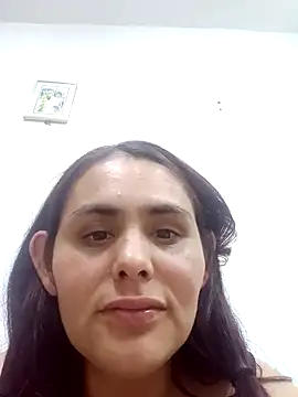 Snapshot of blanca24325 chatting on 10/25/25, 05:15 blanca24325 online show from 10/25/25, 05:15