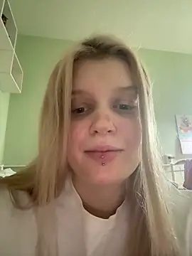 Snapshot of SilentAny chatting on 04/08/26, 03:56 SilentAny online show from 04/08/26, 03:56
