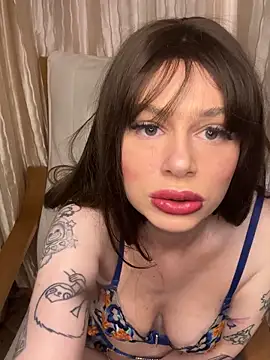 Erinbx12 online show from 04/22/26, 06:20