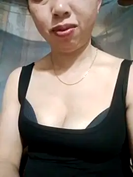 TRIEUTRIEU20 online show from 04/04/26, 04:26