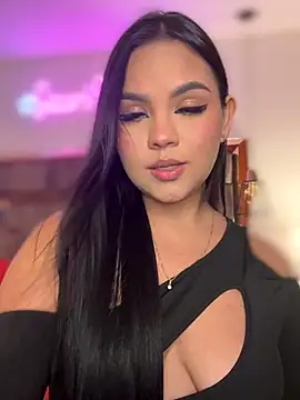 amber white15 online show from 11/09/25, 02:43