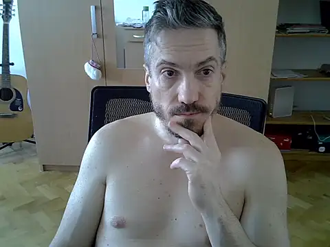 Snapshot of delayclose__ chatting on 04/19/26, 12:15 delayclose online show from 04/19/26, 12:15