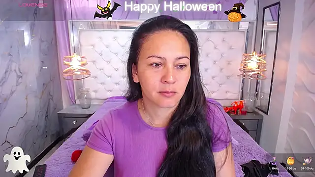 Melissa-roberts online show from 10/31/25, 02:07