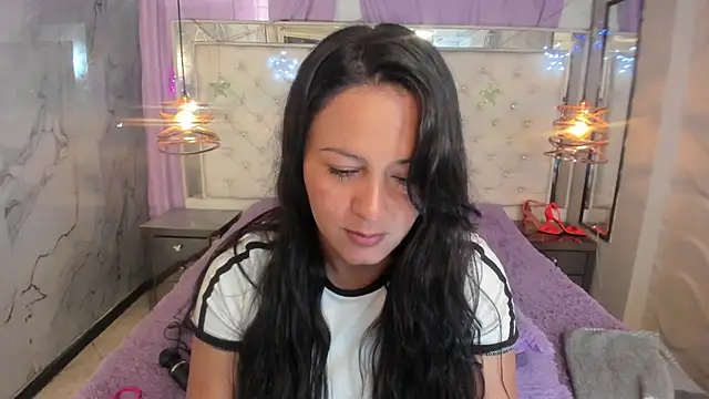 Melissa-roberts online show from 12/16/25, 03:39