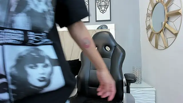 adams bobby online show from 11/28/25, 11:24