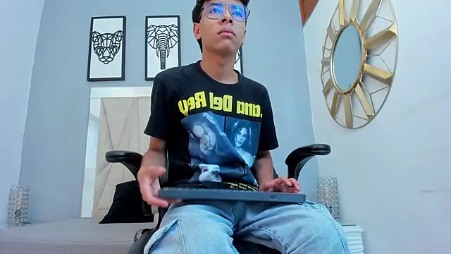 adams bobby online show from 04/01/26, 11:11