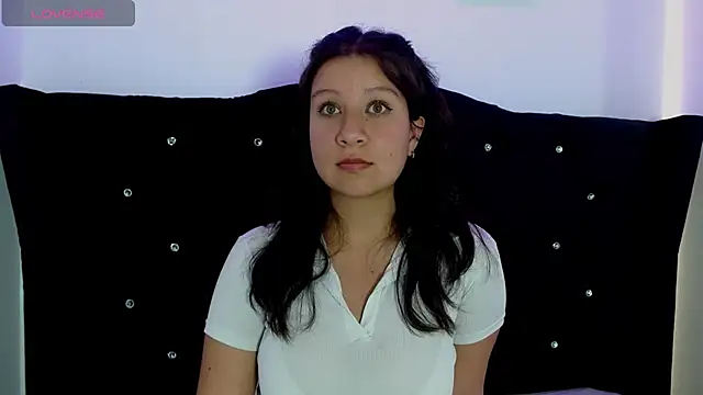 Chloe-love  online show from 10/27/25, 02:54