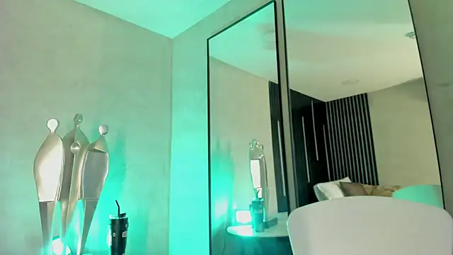 Val Guerra online show from 11/06/25, 05:30