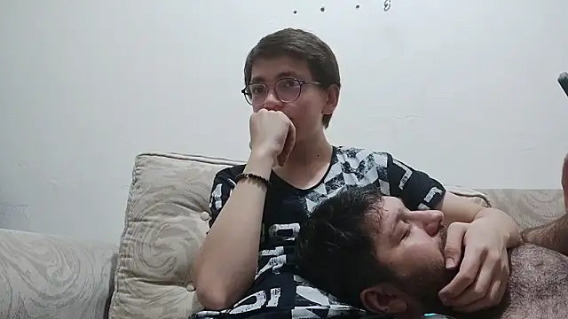 Snapshot of minikkdunyam chatting on 11/11/25, 01:55 minikkdunyam online show from 11/11/25, 01:55