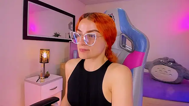 Snapshot of celeste_blazze_ chatting on 03/02/26, 03:52 celeste blazze online show from 03/02/26, 03:52